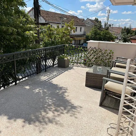 Apartament Gacic- *